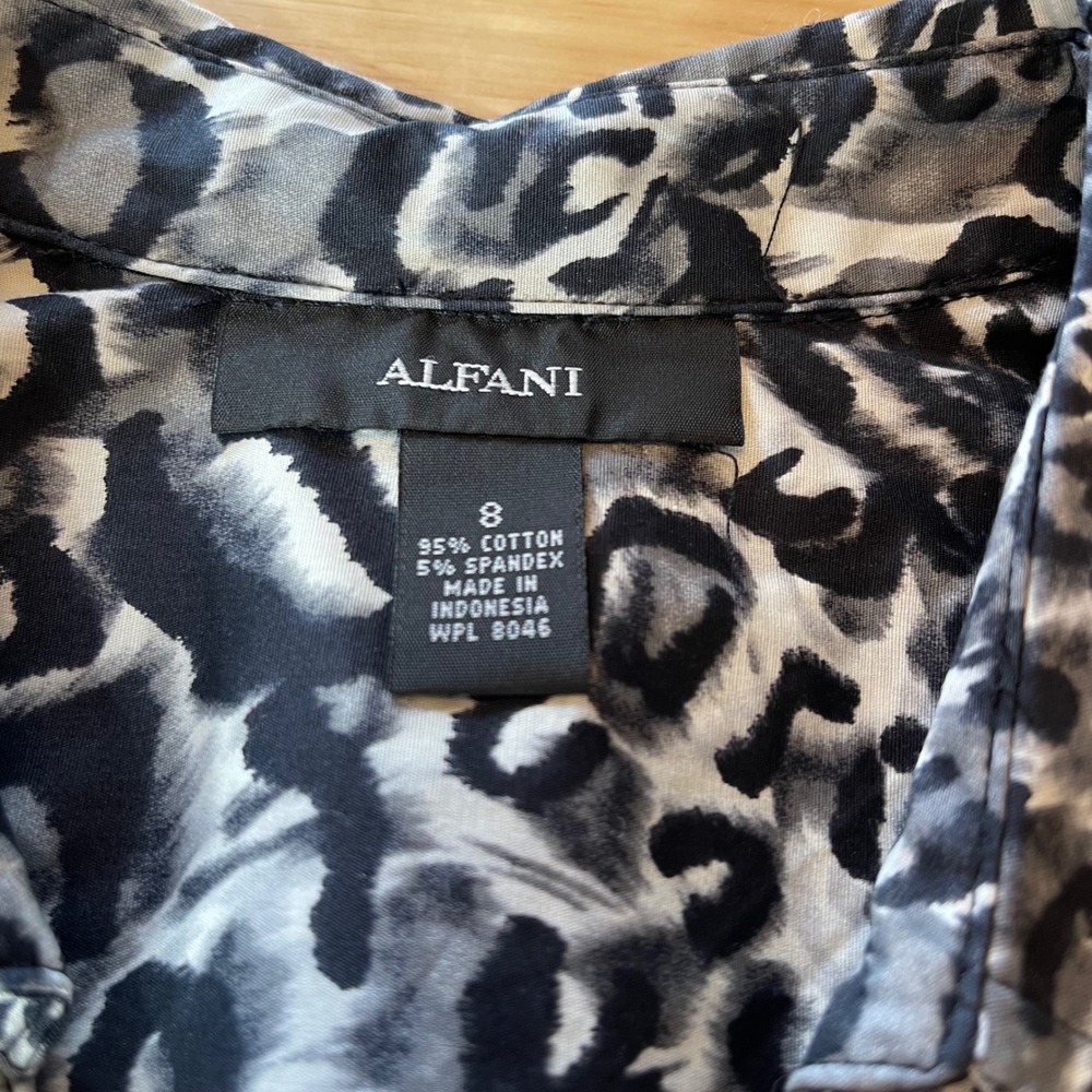 Alfani Womens‎ Gray Black Leopard Print Button Down Shirt Blouse Size 8 Cotton - Picture 5 of 10